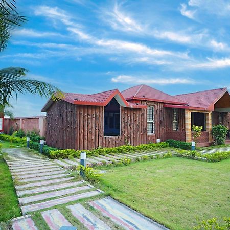 Gharana Resort !! Best Family Resort Near Kolkata With Swimming Pool !! Singur Buitenkant foto