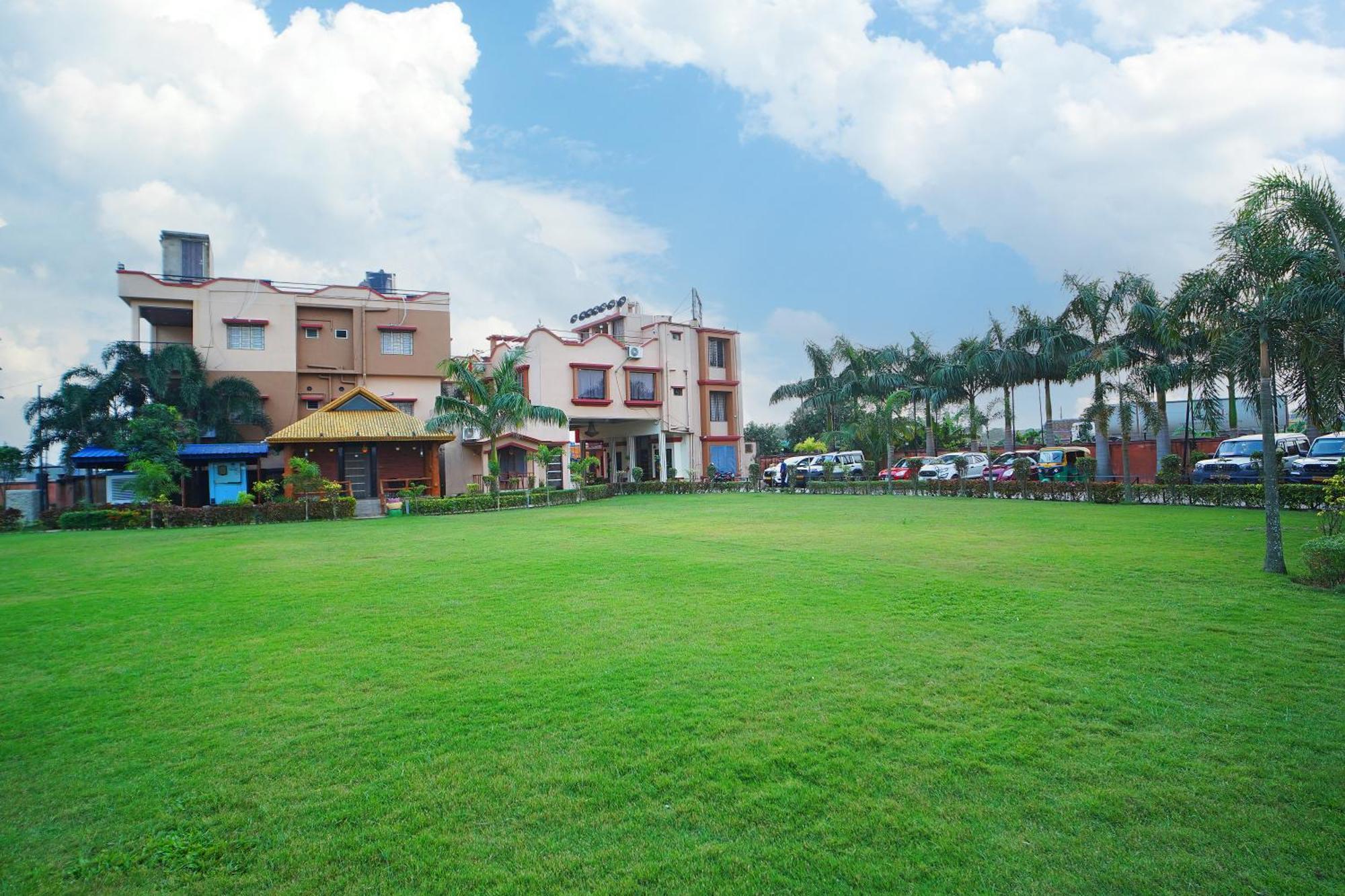 Gharana Resort !! Best Family Resort Near Kolkata With Swimming Pool !! Singur Buitenkant foto