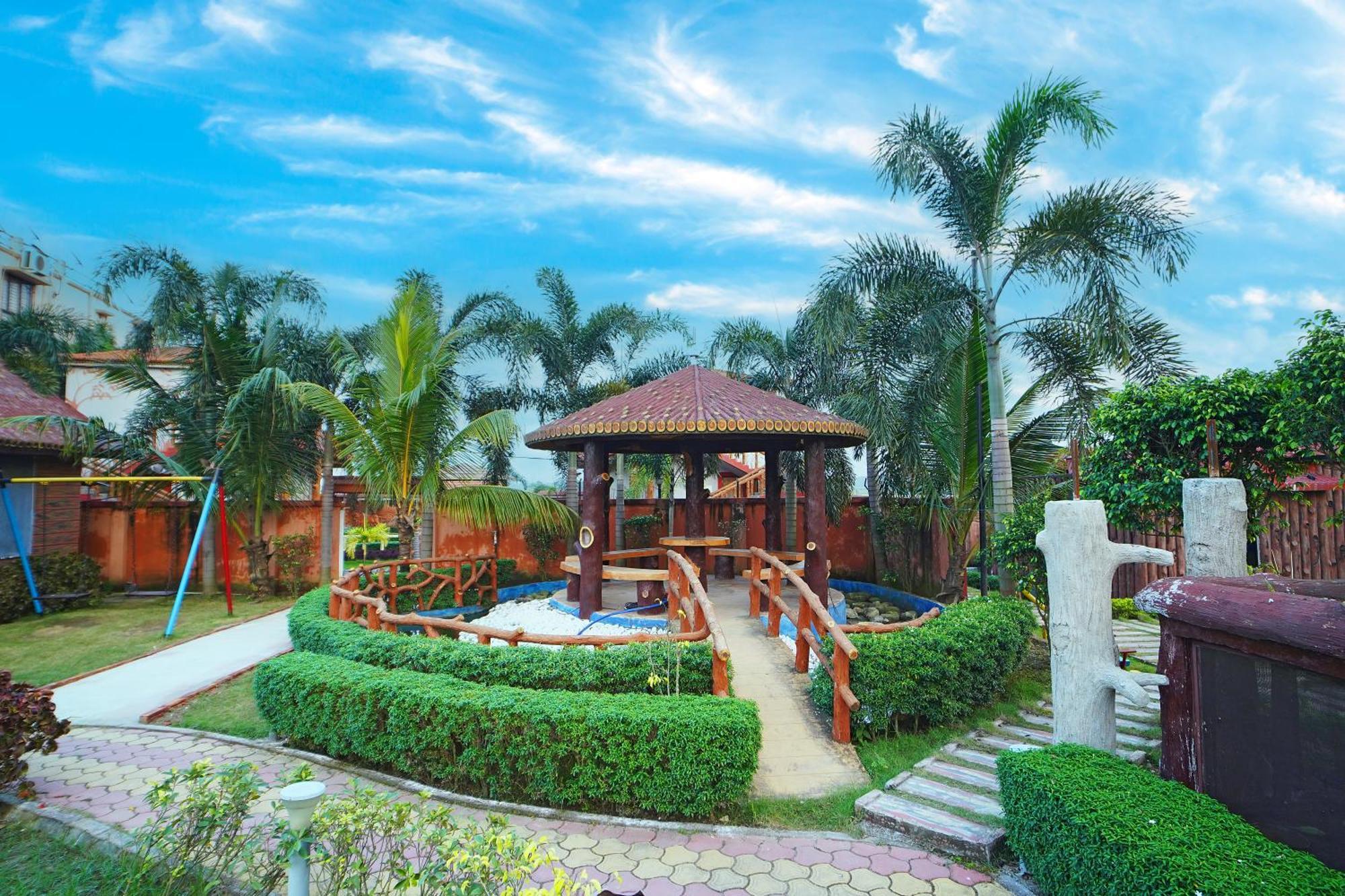 Gharana Resort !! Best Family Resort Near Kolkata With Swimming Pool !! Singur Buitenkant foto