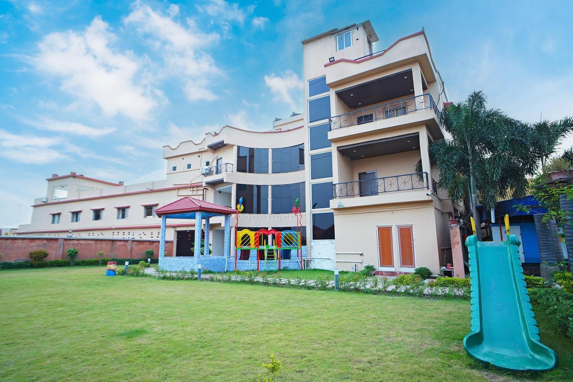 Gharana Resort !! Best Family Resort Near Kolkata With Swimming Pool !! Singur Buitenkant foto