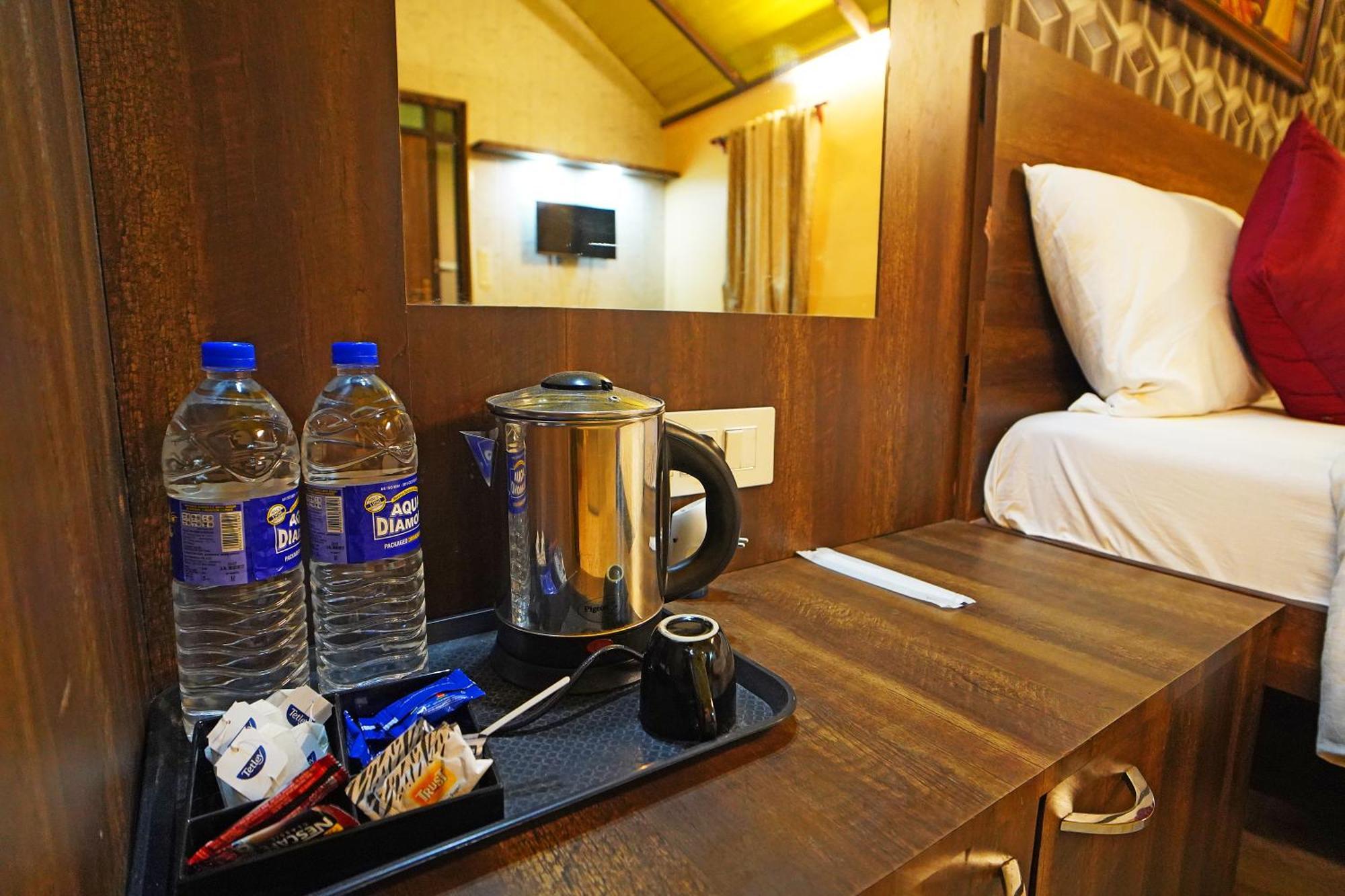 Gharana Resort !! Best Family Resort Near Kolkata With Swimming Pool !! Singur Buitenkant foto