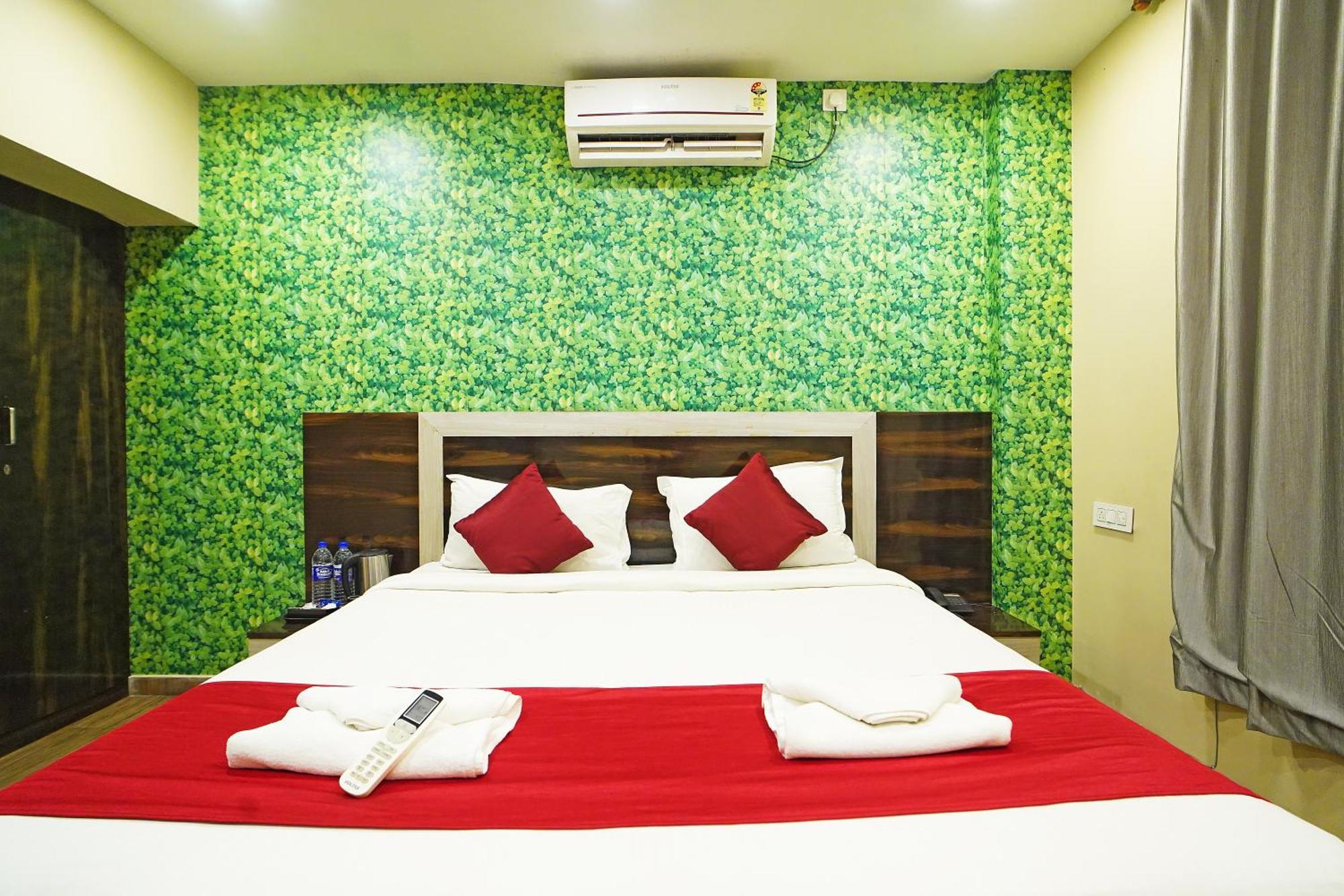 Gharana Resort !! Best Family Resort Near Kolkata With Swimming Pool !! Singur Buitenkant foto